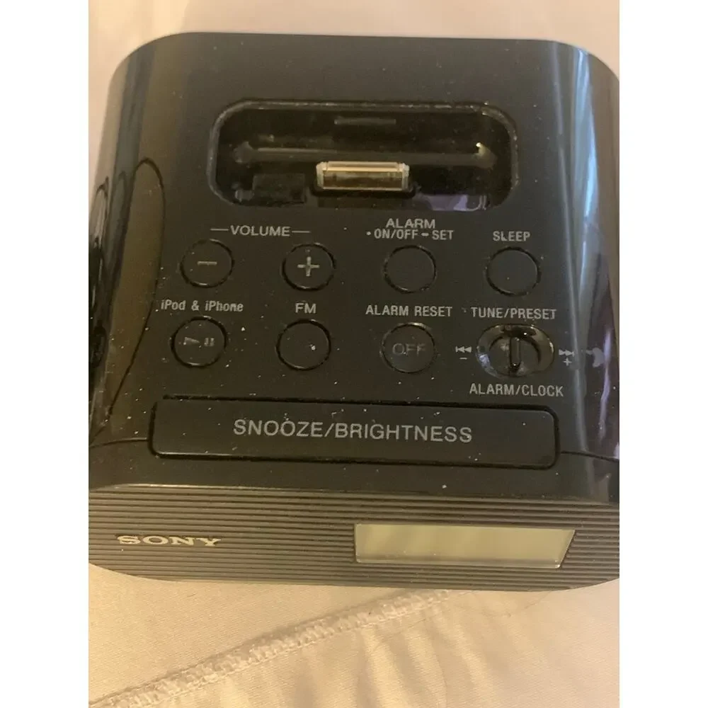 Sony ICF-C05IP Audio Dock Clock Radio iPhone/iPod Black AC Power Adapter30-Pin